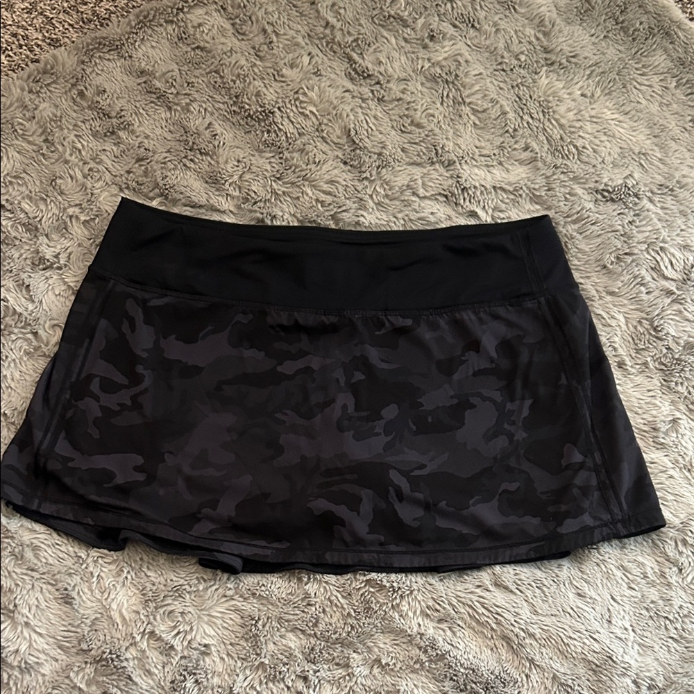 lululemon athletica Black & Charcoal Camo Run Skirt